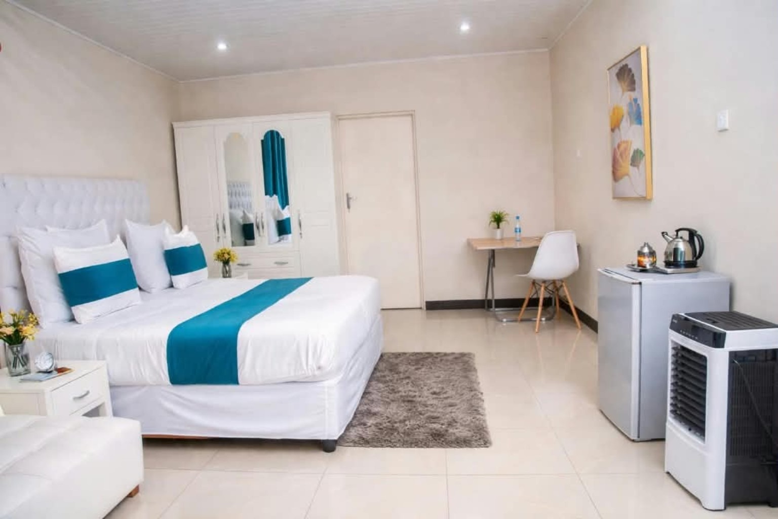 Kalurest Garden Lodge room